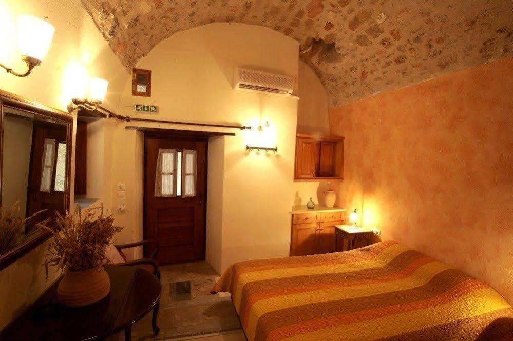 Dorovinis Monemvasia Castlehouses المظهر الخارجي الصورة